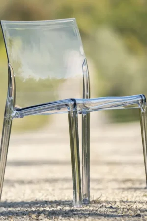 4 chaises d'extérieur et d'intérieur en polycarbonate de différentes couleurs - Have Satisfait Ou Remboursé